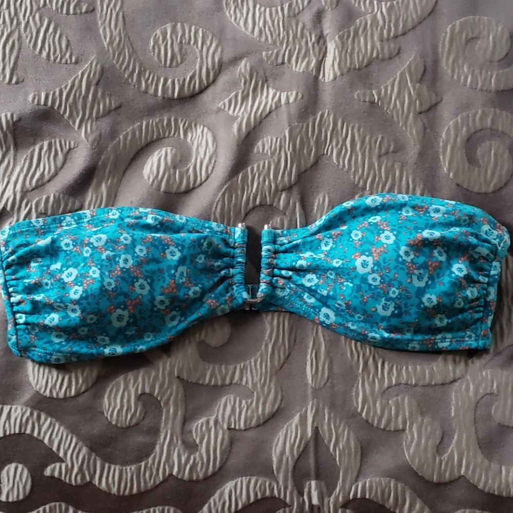 Strapless Bikini Tops